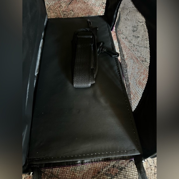 🆕 Soft-Sided Pet Carrier Bag (Medium, Purple) - Picture 10 of 10